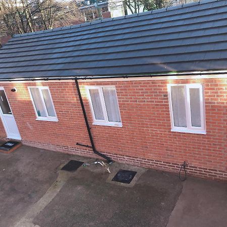 Flat 1 - Entire Modern Studio With En-Suite And Free Parking Close To Qmc, City Centre & Notts Uni Nottingham Dış mekan fotoğraf